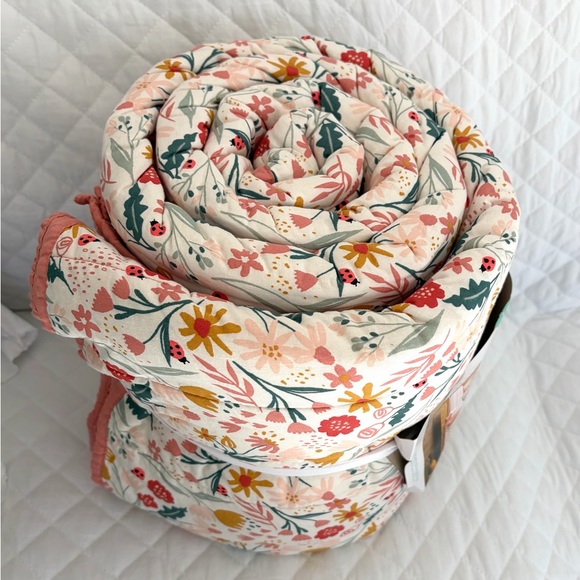 Pillowfort Multicolor Floral Quilt Bedset - Picture 3 of 9